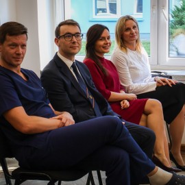 powiększ zdjęcie: Deklaracja Legnickiego LWA podpisana. Samorządowcy i medycy łączą siły