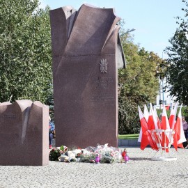 powiększ zdjęcie: Legnica uczciła Światowy Dzień Sybiraka