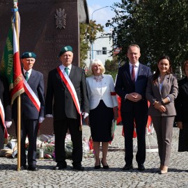 powiększ zdjęcie: Legnica uczciła Światowy Dzień Sybiraka
