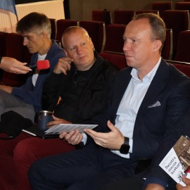 powiększ zdjęcie: 130 lat kina w Legnicy. Jubileusz pełen historii, wspomnień i filmowej klasyki