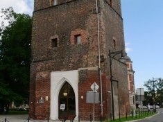 Brama Głogowska będzie jak nowa. Renowacją ścian i elewacji zajmie się specjalistyczna firma z Krakowa