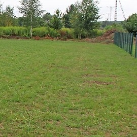 Elbeowskie boisko przy Goździkowej będzie miało ławki