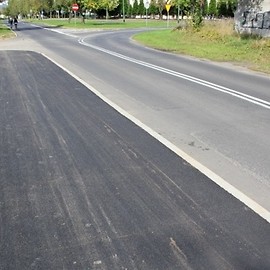 Chodnik przy Koskowickiej jest już asfaltowy