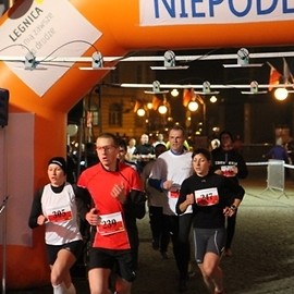 Bieg niepodległości z pochodniami