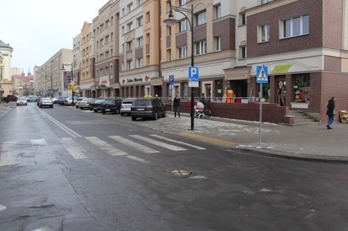 Chodnik i parking przy Chojnowskiej