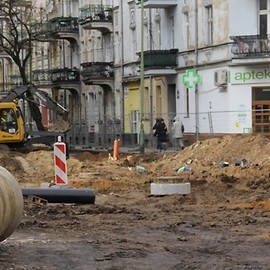 Głębokie wykopy na Jaworzyńskiej