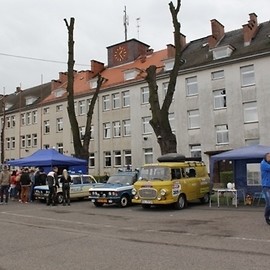 Drzwi otwarte w samochodówce