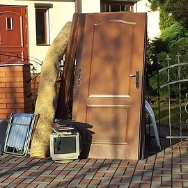 70 ton odpadów z wystawek