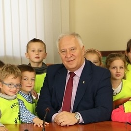 Elfy i Gumisie z wizytą w Ratuszu