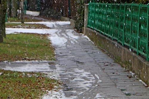 Chodniki muszą być bezpieczne dla pieszych
