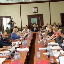Budżet, inwestycje i samorządność