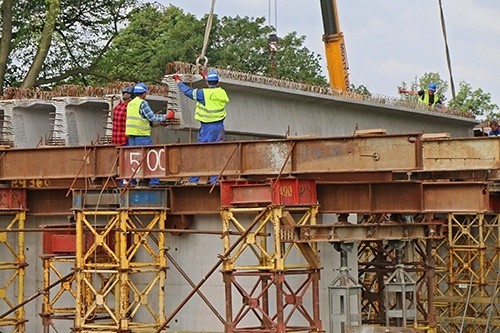 Dwa brzegi Kaczawy połączone
