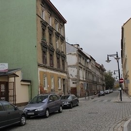 Kolejne kamienice odzyskują dawny blask