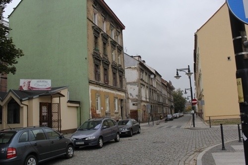 Kolejne kamienice odzyskują dawny blask