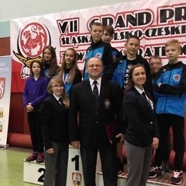 Grad medali legnickich karateków