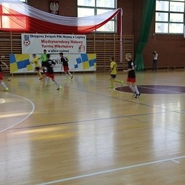 Halowy Turniej Mikołajkowy