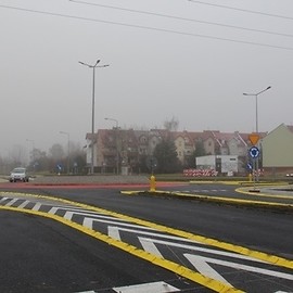 Jest już rondo stałe na Piekarach