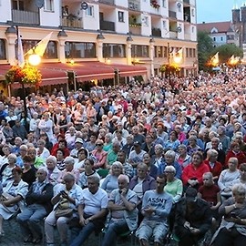 Huczne imieniny ulicy NMP