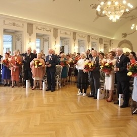 Królewskie gody na 26 par