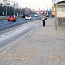 Odnowiona zatoka przy al. Piłsudskiego