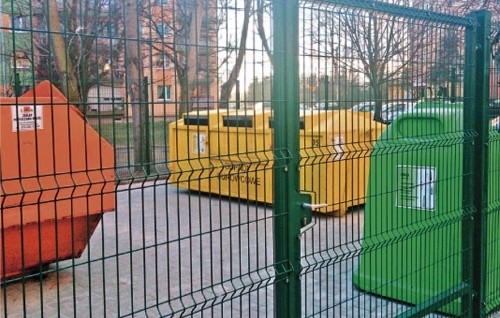 Legniczanie powinni złożyć nowe deklaracje śmieciowe. To wymóg ustawowy, ...