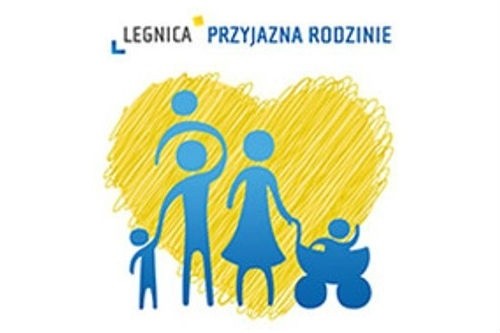 Logo zostaje, uchwała też