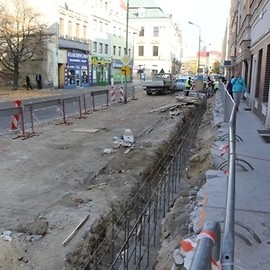 Nowy chodnik i parking przy Chojnowskiej