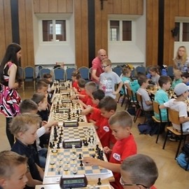 Legniczanie dają mata po raz drugi