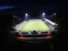 Piłkarska inauguracja oświetlenia legnickiego stadionu