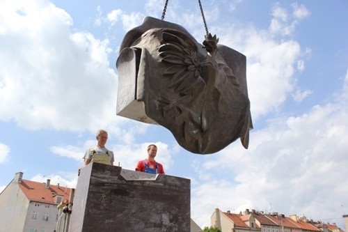 Pomnik Zesłańcom Sybiru na ukończeniu