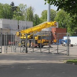 Oświetlenie, murawa, teraz dach