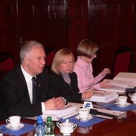 Prezydent Legnicy zbulwersowany działaniami WPEC w związku z awarią sieci ciepłowniczej. Przyszłoroczny budżet jest optymalny i odpowiedzialny (Z konferencji prasowej Tadeusza Krzakowskiego)