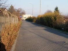 Rozpoczyna się zapowiadana budowa chodnika przy ulicy Świerkowej