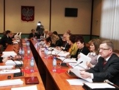 Prezydencka propozycja zmian budżetu na ten rok została przyjęta. Wydatki na ...