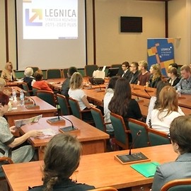 Prezydent zaprezentował Strategię Rozwoju Legnicy na lata 2015-2020 Plus seniorom i młodzieży