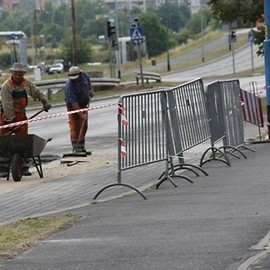 Remont zatoki przystankowej na al. Piłsudskiego