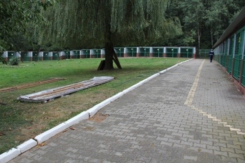 Schronisko dla zwierząt przygotowane do zimy