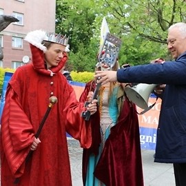 Studenci przejęli władzę