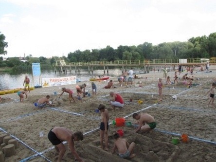 Rzeźby w piasku na Kormoranie