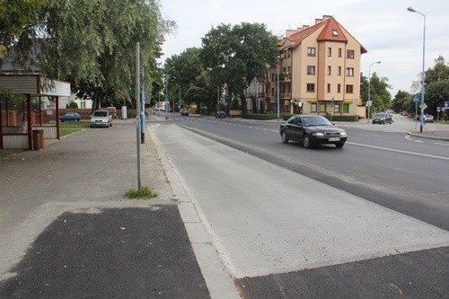 Przebudowana zatoka na Złotoryjskiej
