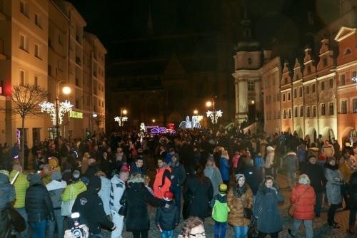 Rozbłysły świąteczne iluminacje