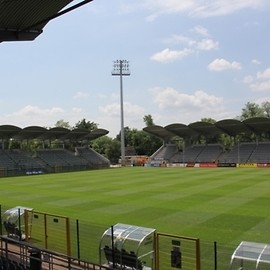 Stadion już pod dachem