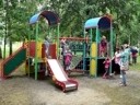W rocznicę huraganu. Otwarcie placu zabaw dla dzieci w parku