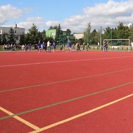Uczniowie ZSO nr 2 przy ul. Radosnej otrzymali  nowy kompleks boisk sportowych