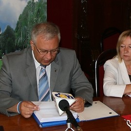 Wspólna konferencja prasowa Tadeusza Krzakowskiego i Piotra Borysa