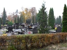 Trwają przygotowania do Święta Zmarłych