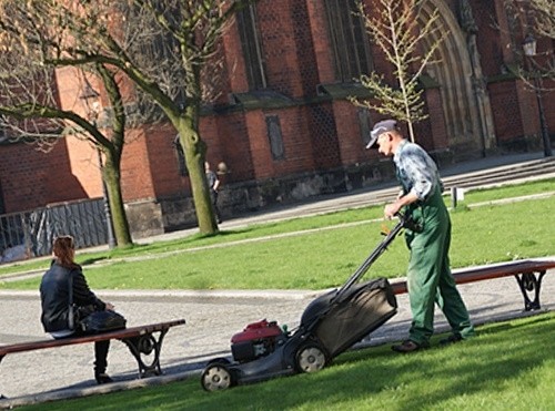 Wiosenne porządki. Prezydent Legnicy: - Wspólnie zadbajmy o czyste miasto