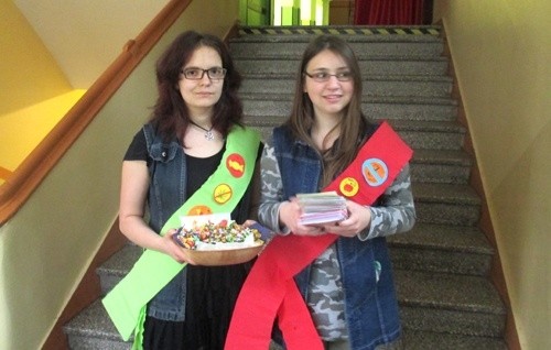 Uczniowie zamieniają używki na cukierki