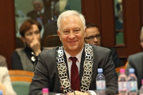 Tadeusz Krzakowski ponownie prezydentem Legnicy