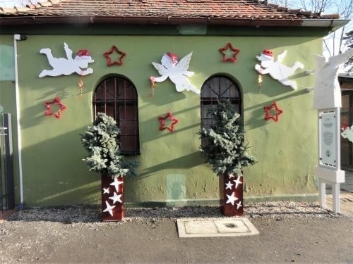 Udekoruj swoją choinkę w mini-zoo
